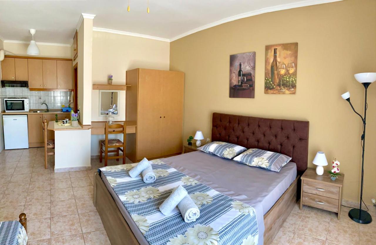 Theodora'S Studios Repanidhion Dış mekan fotoğraf